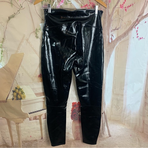 NEW SPANX Faux Patent Leather Leggings - Picture 6 of 10